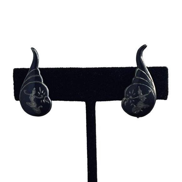 Siam Jewelry - Vintage Siam Sterling Silver Temple Dancers Screw Back Earrings (5273)